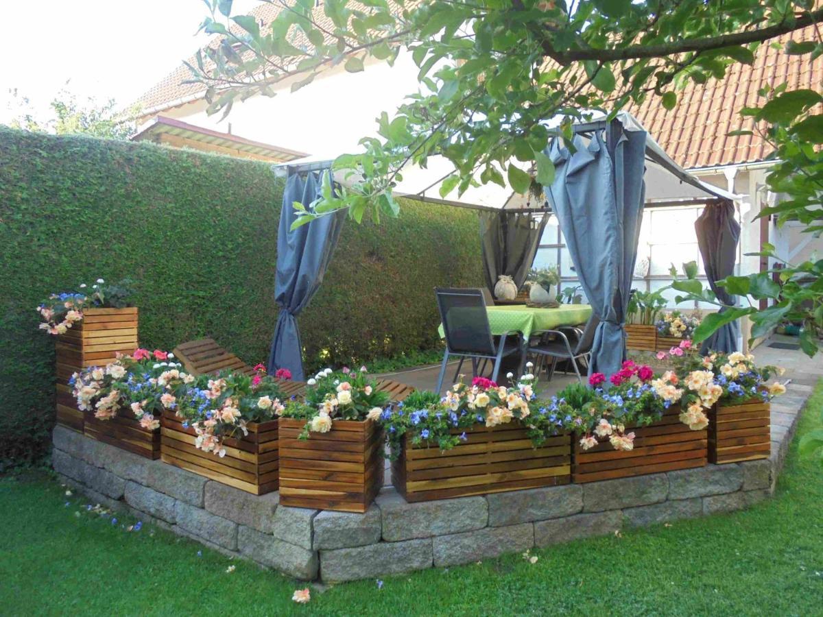 Ferienwohnung Im Barockwinkel Neuburg an der Kammel Bagian luar foto